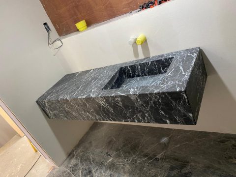Marble Vanity and Flooring